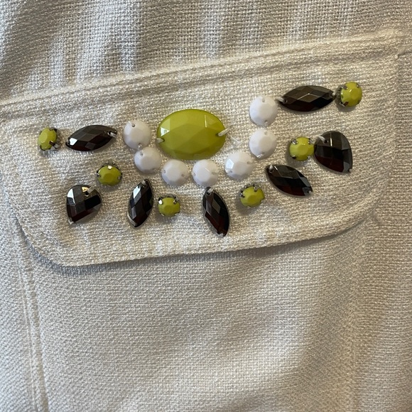 XOXO White with Green/Gold Pocket Embellishments‎ - Picture 5 of 11